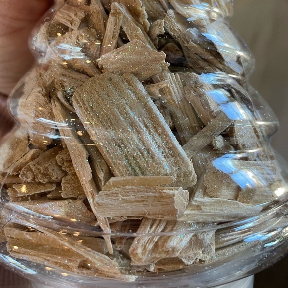 PIER 1 IMPORTS SPARKLE/GLITTER WOOD CHIPS TABLE SCATTER/BOWL FILLER - Picture 5 of 5